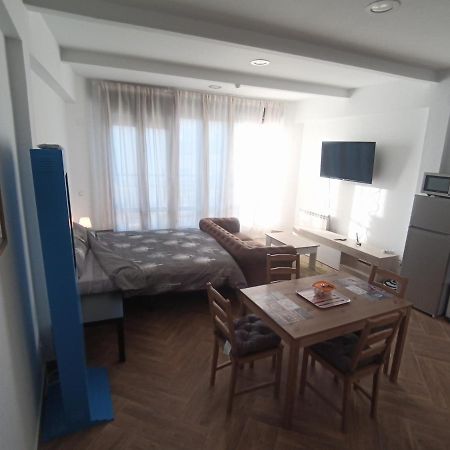 Mini Loft Apartment Becerril de la Sierra Luaran gambar