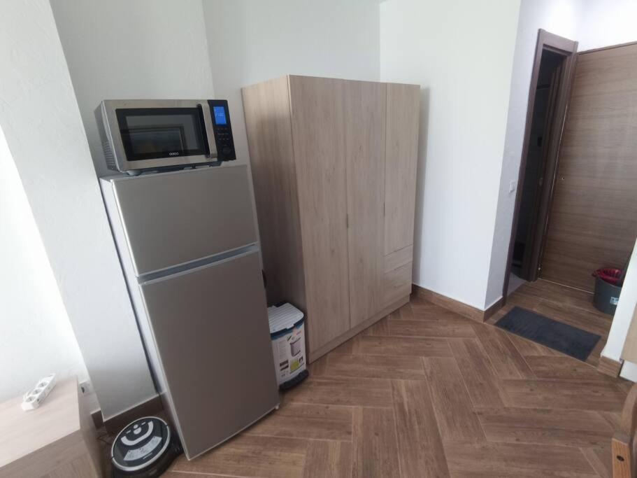 Mini Loft Apartment Becerril de la Sierra Luaran gambar