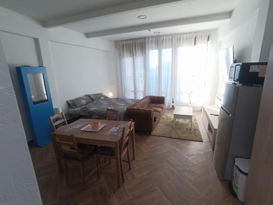 Mini Loft Apartment Becerril de la Sierra Luaran gambar